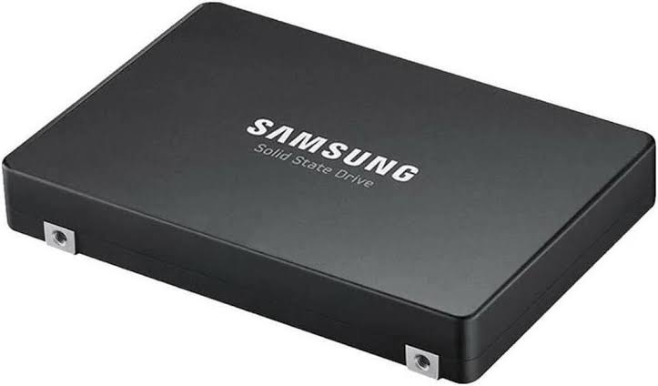 Samsung PM1743 MZWLO7T6HBLA-00A07 7.68TB 2.5-Inch U.2 PCIe 5.0 NVMe 1 DWPD Enterprise SSD